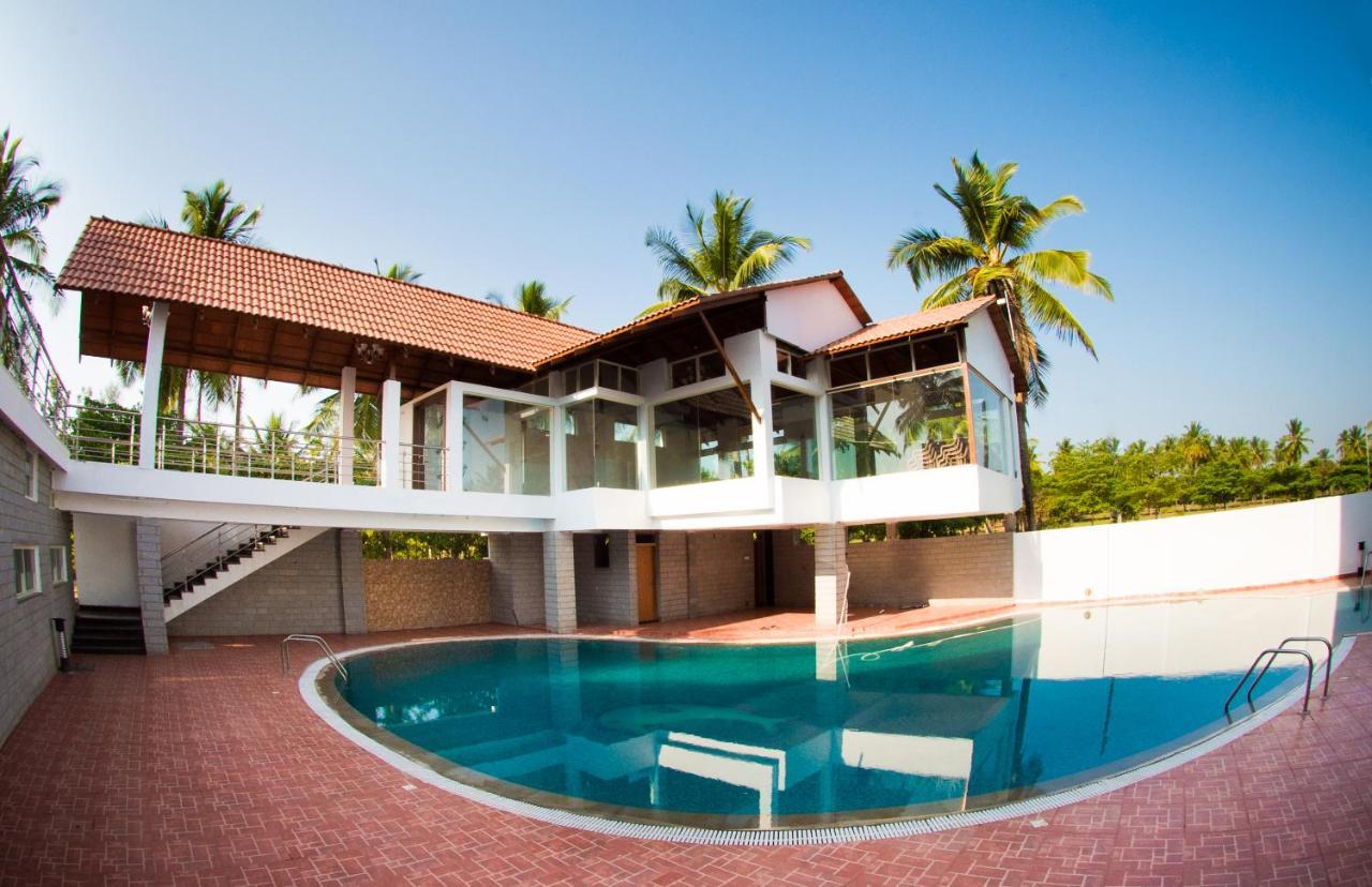 Apoorva Resorts 다바나게레 외부 사진